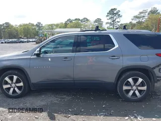 2018 Chevrolet Traverse LT z VIN 1GNERHKW5JJ212911, wystawiony jako IAAI lot #41923593 z przebiegiem 109 023 mil mil oraz . Historia ofert i sprzedaży dostępna na DreamBid. Obrazek 15.