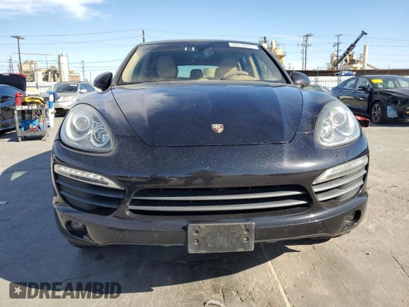 2011 Porsche Cayenne S с VIN WP1AB2A24BLA44481, выставлен на аукционе Copart как лот 53110375 с пробегом 111 036 миль миль и Списание • Salvage title. История ставок и продаж доступна на DreamBid. Изображение 5.