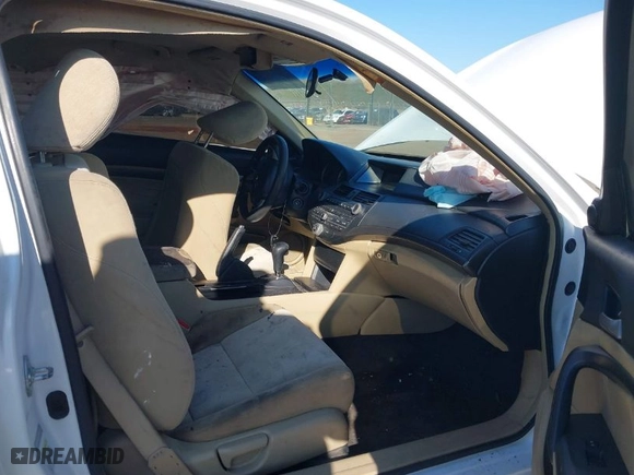 2008 Honda Accord Cpe LX-S with VIN 1HGCS12368A029756, listed as a IAAI auction lot 41437538 with 174,626 mi miles. Bid and sale history available at carsss.com. Image 5.