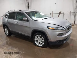 2018 Jeep Cherokee Latitude Plus with VIN 1C4PJLLB4JD524997, listed as a IAAI auction lot 41359742 with 89,858 mi miles. Bid and sale history available at carsss.com. Image 1.