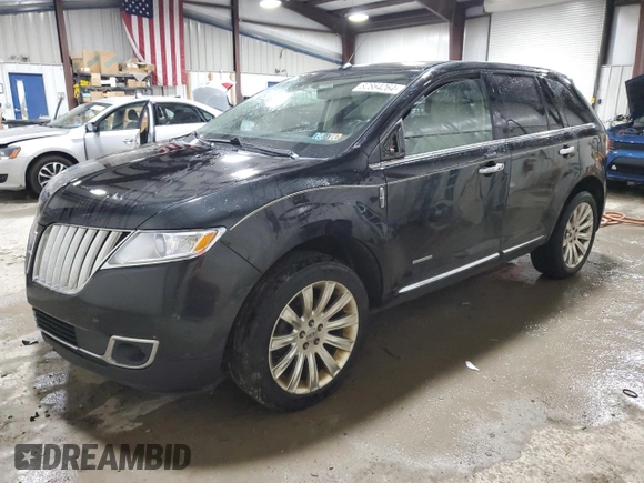 2014 Lincoln MKX with VIN 2LMDJ8JK4EBL16245, listed as a Copart auction lot 82864264 with 180,187 mi miles and Salvage Title. Bid and sale history available at carsss.com. Image 1.