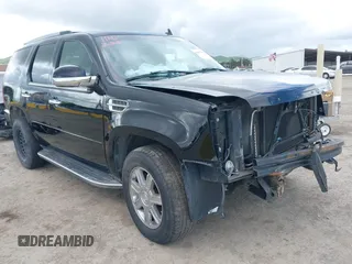 2007 Cadillac Escalade with VIN 1GYFK63847R172489, listed as a IAAI auction lot 41887592 with Not provided miles and . Bid and sale history available at DreamBid. Image 1.