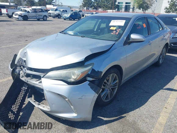 2015 Toyota Camry XLE z VIN 4T1BF1FK1FU040493, wystawiony jako IAAI lot #41767343 z przebiegiem 170 232 mil mil oraz . Historia ofert i sprzedaży dostępna na DreamBid. Obrazek 2.