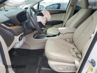 2017 Lincoln MKC Select z VIN 5LMCJ2D9XHUL20308, wystawiony jako Copart lot #44425455 z przebiegiem 69 557 mil mil oraz Nie do naprawy • Non repairable. Historia ofert i sprzedaży dostępna na DreamBid. Obrazek 7.