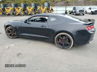 2018 Chevrolet Camaro 2SS z VIN 1G1FH1R72J0174042, wystawiony jako Copart lot #51566455 z przebiegiem 89 022 mil mil oraz Szkody całkowita. Historia ofert i sprzedaży dostępna na DreamBid. Obrazek 2.