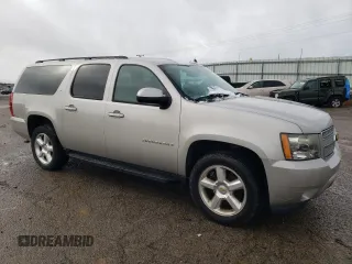 2008 Chevrolet Suburban LTZ with VIN 3GNFK16388G114290, listed as a Copart auction lot 44265795 with 236,666 mi miles and Clean Title. Bid and sale history available at carsss.com. Image 4.