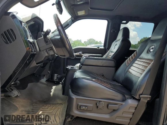 2008 Ford F-250 XL with VIN 1FTSW21R88ED30385, listed as a Copart auction lot 60608995 with 134,048 mi miles and Salvage title. Bid and sale history available at DreamBid. Image 7.