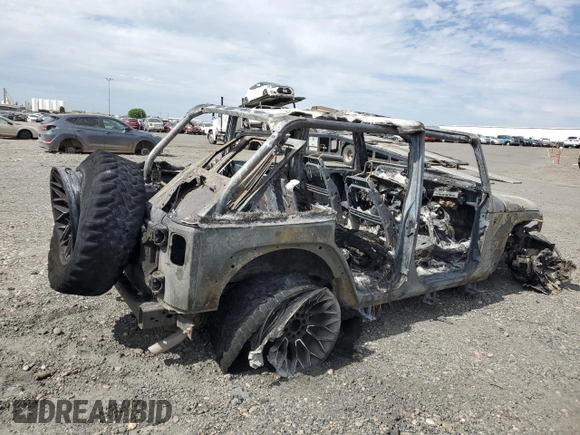 2017 Jeep Wrangler Unlimited Sahara с VIN 1C4BJWEG9HL516883, выставлен на аукционе Copart как лот 61254305 с пробегом Не указан миль и На запчасти • Non repairable. История ставок и продаж доступна на DreamBid. Изображение 3.