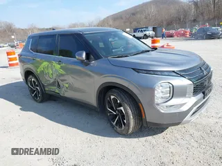 2022 Mitsubishi Outlander SE z VIN JA4J3UA8XNZ025282, wystawiony jako IAAI lot #41797077 z przebiegiem 48 306 mil mil oraz . Historia ofert i sprzedaży dostępna na DreamBid. Obrazek 1.