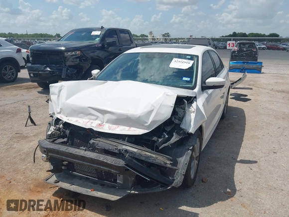 2013 Volkswagen Jetta SE с VIN 3VWDX7AJXDM365203, выставлен на аукционе IAAI как лот 42551918 с пробегом 124 946 миль миль и . История ставок и продаж доступна на DreamBid. Изображение 18.
