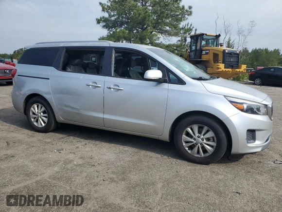 2017 Kia Sedona LX with VIN KNDMB5C19H6265263, listed as a Copart auction lot 53246695 with 121,770 mi miles and Clean Title. Bid and sale history available at carsss.com. Image 4.