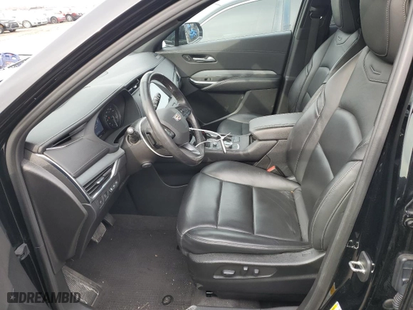 2023 Cadillac XT4 FWD Premium Luxury with VIN 1GYFZCR43PF106063, listed as a Copart auction lot 84091634 with 31,354 mi miles and Salvage Title. Bid and sale history available at carsss.com. Image 7.