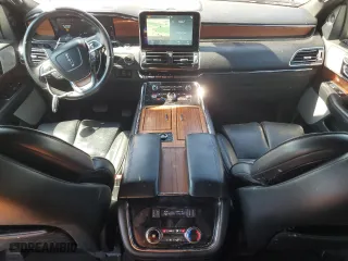2019 Lincoln Navigator L Reserve with VIN 5LMJJ3LT2KEL04471, listed as a Copart auction lot 69674044 with 55,271 mi miles and Salvage Title. Bid and sale history available at carsss.com. Image 8.