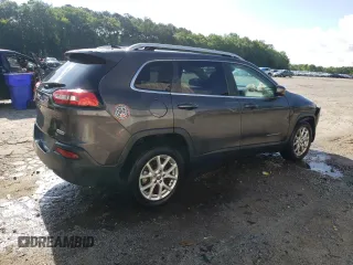 2017 Jeep Cherokee Latitude с VIN 1C4PJLCB2HW585800, выставлен на аукционе Copart как лот 57821955 с пробегом 97 109 миль миль и Списание • Salvage title. История ставок и продаж доступна на DreamBid. Изображение 3.