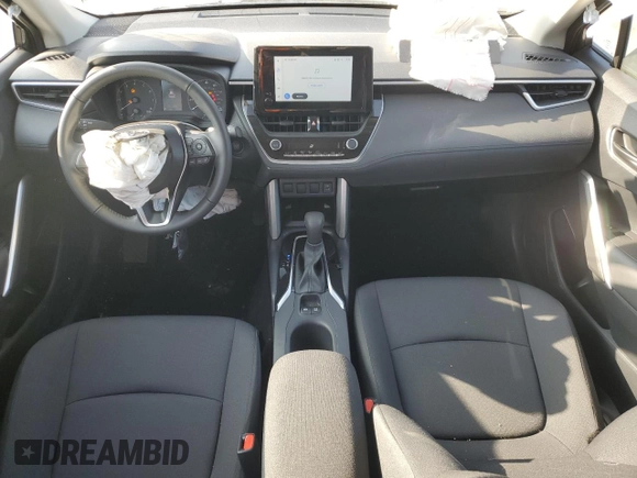 2024 Toyota Corolla Cross LE с VIN 7MUCAABG5RV105305, выставлен на аукционе Copart как лот 83815524 с пробегом 3 553 миль миль и Списание • Salvage title. История ставок и продаж доступна на DreamBid. Изображение 8.