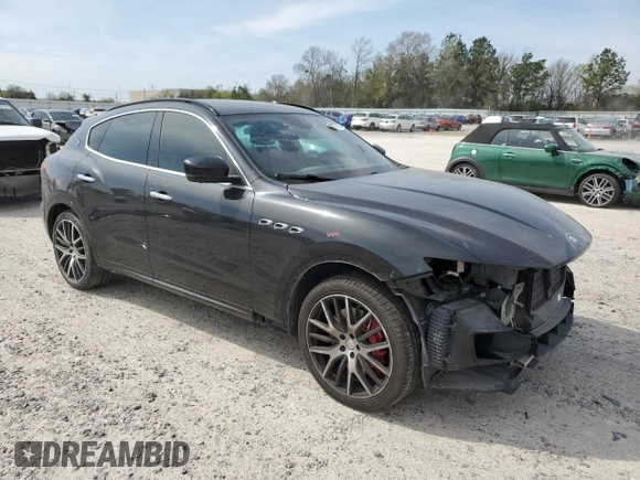 2017 Maserati Levante S with VIN ZN661YUS4HX225959, listed as a Copart auction lot 44371894 with 68,605 mi miles. Bid and sale history available at carsss.com. Image 4.