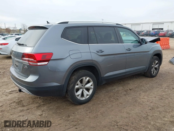 2019 Volkswagen Atlas S with VIN 1V2GR2CA5KC594928, listed as a IAAI auction lot 40852528 with 112,265 mi miles and . Bid and sale history available at DreamBid. Image 4.