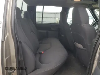 2004 GMC Sonoma SLS with VIN 1GTDT13X94K128934, listed as a Copart auction lot 82007464 with 120,884 mi miles and Salvage Title. Bid and sale history available at carsss.com. Image 9.