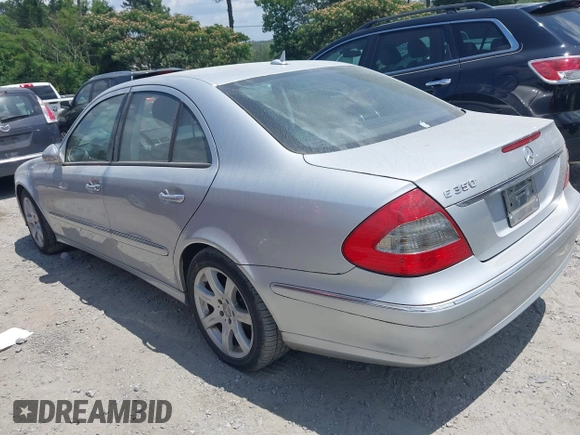 2007 Mercedes-Benz E 350 z VIN WDBUF56X17B147734, wystawiony jako IAAI lot #42453861 z przebiegiem 167 326 mil mil oraz . Historia ofert i sprzedaży dostępna na DreamBid. Obrazek 3.