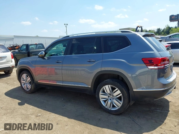 2019 Volkswagen Atlas SEL z VIN 1V2ER2CA5KC555568, wystawiony jako IAAI lot #42050516 z przebiegiem 71 599 mil mil oraz . Historia ofert i sprzedaży dostępna na DreamBid. Obrazek 14.