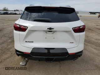 2020 Chevrolet Blazer RS z VIN 3GNKBERS8LS602346, wystawiony jako Copart lot #56731885 z przebiegiem 71 726 mil mil oraz Szkoda całkowita • Salvage title. Historia ofert i sprzedaży dostępna na DreamBid. Obrazek 6.