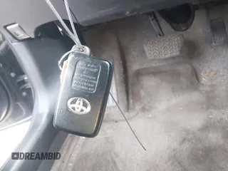 2014 Toyota Prius Four z VIN JTDKN3DUXE1816059, wystawiony jako IAAI lot #42268497 z przebiegiem 78 825 mil mil oraz . Historia ofert i sprzedaży dostępna na DreamBid. Obrazek 11.