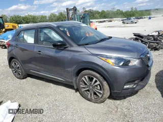 2019 Nissan Kicks SR with VIN 3N1CP5CUXKL478908, listed as a Copart auction lot 55722555 with 35,713 mi miles and Salvage title. Bid and sale history available at DreamBid. Image 4.