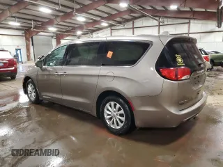 2018 Chrysler Pacifica Touring Plus with VIN 2C4RC1FG0JR234168, listed as a Copart auction lot 42035405 with 117,788 mi miles and Clean Title. Bid and sale history available at DreamBid. Image 2.