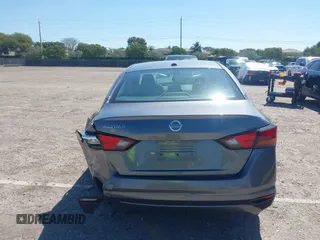 2020 Nissan Altima 2.5 S with VIN 1N4BL4BV3LC149088, listed as a IAAI auction lot 42023226 with 109,180 mi miles. Bid and sale history available at carsss.com. Image 16.