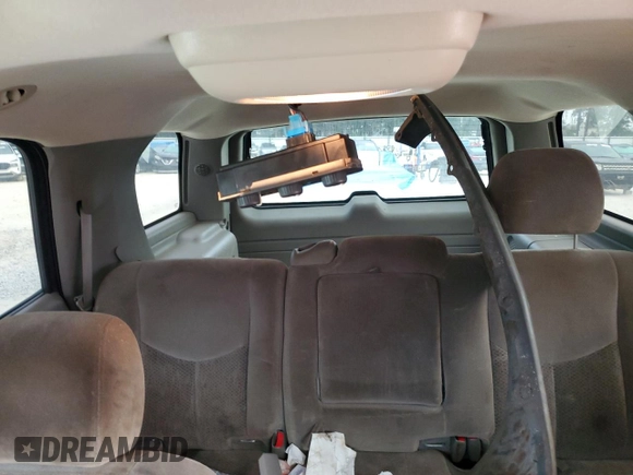 2004 Chevrolet Tahoe LS with VIN 1GNEC13Z64R289200, listed as a Copart auction lot 74553534 with 209,815 mi miles and Salvage Title. Bid and sale history available at carsss.com. Image 10.