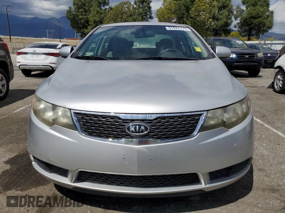 2013 Kia Forte LX with VIN KNAFT4A27D5739574, listed as a Copart auction lot 51372175 with 84,664 mi miles and Clean Title. Bid and sale history available at carsss.com. Image 5.