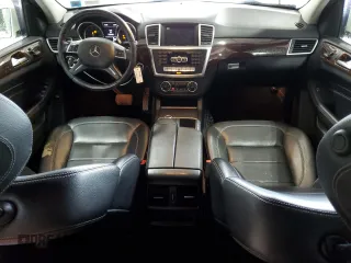 2012 Mercedes-Benz M 350 z VIN 4JGDA5HBXCA013141, wystawiony jako Copart lot #57474815 z przebiegiem 130 060 mil mil oraz Szkody całkowita. Historia ofert i sprzedaży dostępna na DreamBid. Obrazek 8.