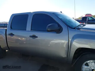 2007 Chevrolet Silverado 1500 LT w/1LT with VIN 3GCEK13C27G537311, listed as a IAAI auction lot 41559010 with 127,104 mi miles. Bid and sale history available at carsss.com. Image 13.