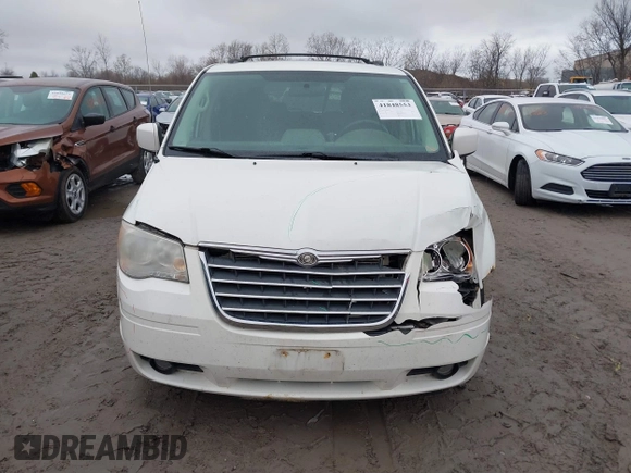 2010 Chrysler Town & Country Touring with VIN 2A4RR5D19AR441155, listed as a IAAI auction lot 41848553 with 197,088 mi miles. Bid and sale history available at carsss.com. Image 12.