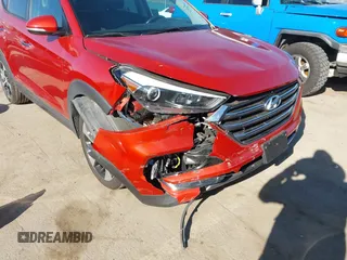 2016 Hyundai Tucson Limited with VIN KM8J33A2XGU095503, listed as a IAAI auction lot 41867884 with 73,600 mi miles. Bid and sale history available at carsss.com. Image 6.