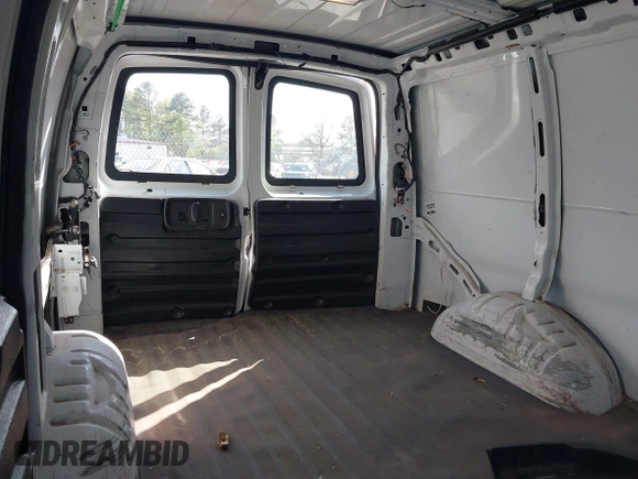 2013 Chevrolet Express Cargo Van with VIN 1GCSGAFX8D1118666, listed as a IAAI auction lot 42017323 with 341,443 mi miles. Bid and sale history available at carsss.com. Image 8.