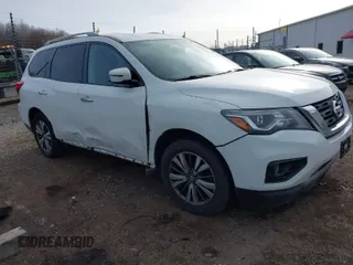 2018 Nissan Pathfinder SV z VIN 5N1DR2MM3JC661100, wystawiony jako IAAI lot #41539611 z przebiegiem 80 115 mil mil oraz . Historia ofert i sprzedaży dostępna na DreamBid. Obrazek 1.