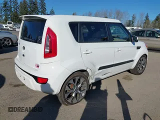 2013 Kia Soul ! with VIN KNDJT2A6XD7588593, listed as a IAAI auction lot 41692801 with 172,963 mi miles. Bid and sale history available at carsss.com. Image 4.