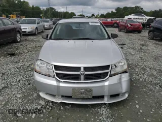 2010 Dodge Avenger SXT z VIN 1B3CC4FD3AN188394, wystawiony jako Copart lot #55132124 z przebiegiem 157 219 mil mil oraz Czysty tytuł • Clean title. Historia ofert i sprzedaży dostępna na DreamBid. Obrazek 5.
