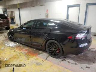 2018 Tesla Model S 75D with VIN 5YJSA1E44JF268656, listed as a Copart auction lot 88532685 with 102,459 mi miles and Non repairable. Bid and sale history available at DreamBid. Image 2.