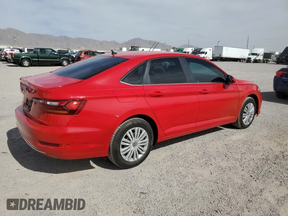 2019 Volkswagen Jetta S z VIN 3VWCB7BU1KM180098, wystawiony jako Copart lot #56937755 z przebiegiem 102 852 mil mil oraz Czysty tytuł • Clean title. Historia ofert i sprzedaży dostępna na DreamBid. Obrazek 3.