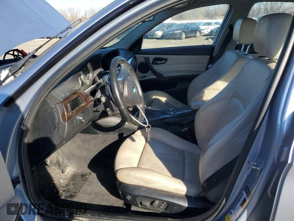 2011 BMW 3 Series 335i xDrive with VIN WBAPL5C50BA918240, listed as a Copart auction lot 40358344 with 135,802 mi miles and Non repairable. Bid and sale history available at DreamBid. Image 7.