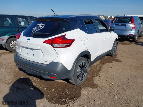2019 Nissan Kicks S with VIN 3N1CP5CU1KL543001, listed as a IAAI auction lot 41622250 with 43,914 mi miles. Bid and sale history available at carsss.com. Image 4.