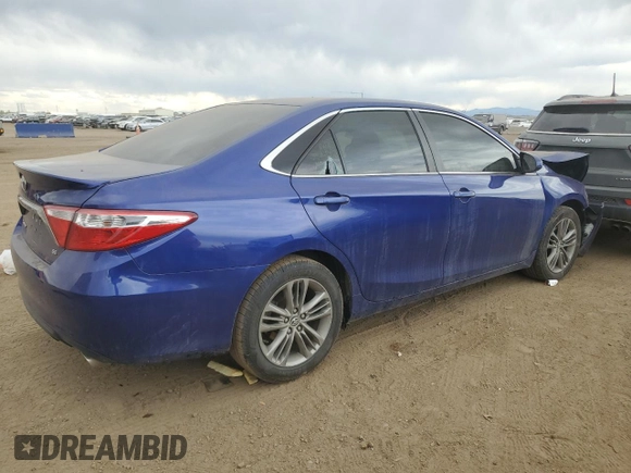 2015 Toyota Camry XLE with VIN 4T1BF1FK1FU958034, listed as a Copart auction lot 53450435 with 140,099 mi miles and Salvage Title. Bid and sale history available at carsss.com. Image 3.