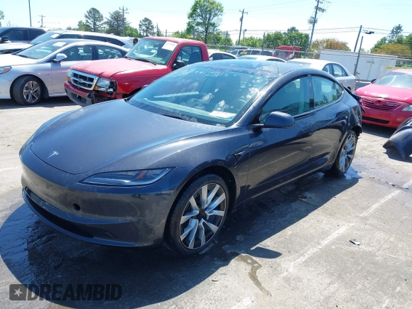 2024 Tesla Model 3 z VIN 5YJ3E1EA4RF735729, wystawiony jako IAAI lot #41964387 z przebiegiem Nie podano mil oraz . Historia ofert i sprzedaży dostępna na DreamBid. Obrazek 21.
