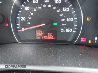 2015 Kia Sorento LX with VIN 5XYKTDA79FG635935, listed as a IAAI auction lot 42052420 with 170,386 mi miles. Bid and sale history available at carsss.com. Image 15.