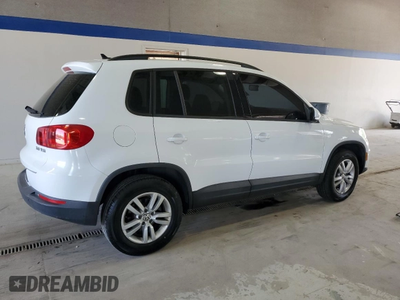 2015 Volkswagen Tiguan R-Line z VIN WVGAV7AX2FW504495, wystawiony jako Copart lot #54148505 z przebiegiem 104 518 mil mil oraz Czysty tytuł • Clean title. Historia ofert i sprzedaży dostępna na DreamBid. Obrazek 3.
