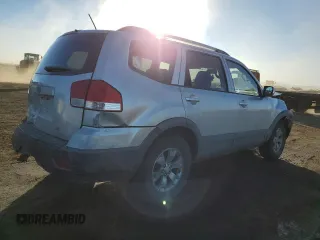 2009 Kia Borrego LX with VIN KNDJH741995032986, listed as a Copart auction lot 88787425 with 121,667 mi miles and Salvage Title. Bid and sale history available at carsss.com. Image 3.