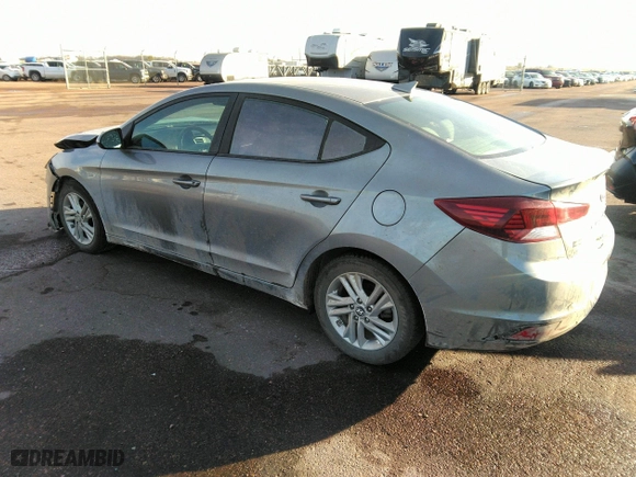 2019 Hyundai Elantra Preferred with VIN KMHD84LF1KU781751, listed as a IAAI auction lot 40728620 with 132,978 mi miles. Bid and sale history available at carsss.com. Image 3.