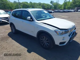 2017 BMW X3 xDrive28i z VIN 5UXWX9C37H0T19972, wystawiony jako IAAI lot #42296443 z przebiegiem 72 644 mil mil oraz . Historia ofert i sprzedaży dostępna na DreamBid. Obrazek 1.